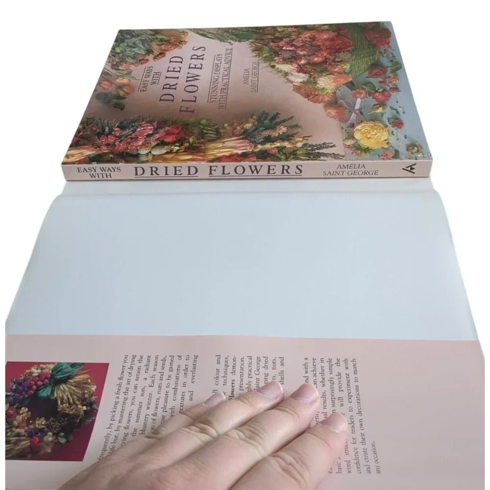 Easy Ways With Dried Flowers By Amelia Saint George Hardback Book - Picture 3 of 6